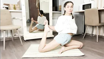 Yoga & Gymnastics at home #2