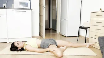 Gymnastics at Home - Full Body Stretch #2