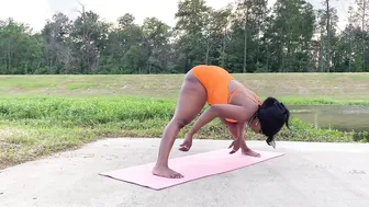 SLOW LIGHT YOGA STRETCH #5