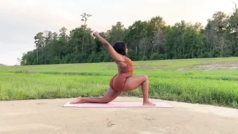 STRETCHING MY BODY OUTSIDE YOGA FLOW #2