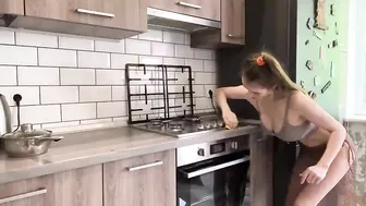 WEB OF CLEANLINESS: Milana's Mesh Revolution in the Kitchen #4