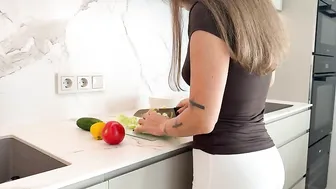 Morning Greens Whisper: Transparent Light as Alison’s Cooking Begins with ASMR #2
