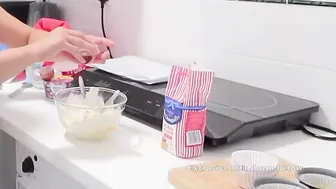 Making Cup cake cheese cake by Kaye T. #3