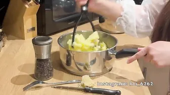 Making Mashed potatoes by Kaye Brown #4