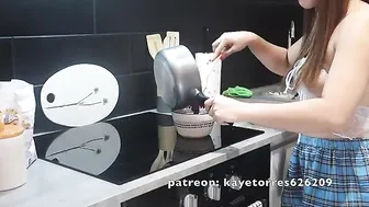 How to make strawberry cake by Kaye Torres #2