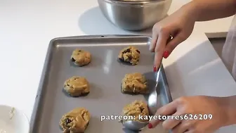 How to make chocochips cookies simple and easy by Kaye Torres. #3