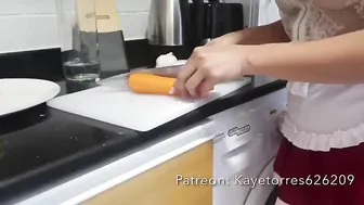 Making meryenda Filipino soup (sopas) and simple easy bread by kaye Torres #2