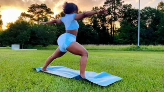 OUTDOORS YOGA FLEXIBILITY ￼WORKOUT