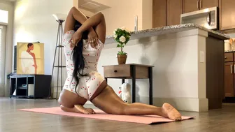 HOME YOGA FOR BEGINNERS