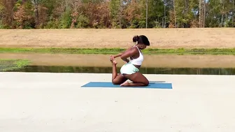 YOGA ART WORKOUT EXERCISE #3