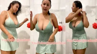 Brazilian Girl Malu's New Bathing Video #1