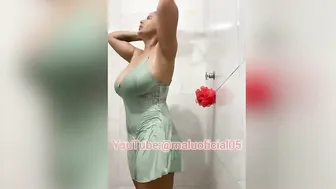 Brazilian Girl Malu's New Bathing Video #3