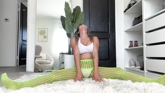 YOGA IN LIME GREEN PATTERN TIGHTS CHALLENGE #2