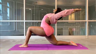 CALM AND PEACEFUL YOGA FLOW