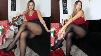 PATTERNED TIGHTS WITH CHRISTMAS OUTFIT | HOW TO STYLE WITH HOSIERY #1