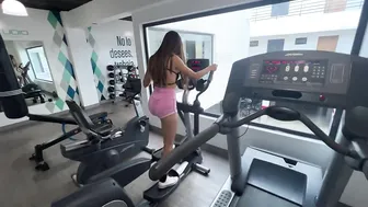 DRI NA ACADEMIA EM CANCÚN TREINO AERÓBICO E DE BUNDA #4