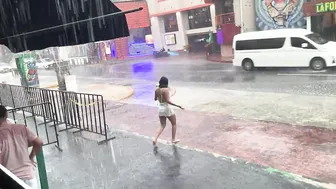 DRI TOMOU BANHO DE CHUVA EM CANCÚN #4