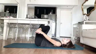 YOGA FELIXBILITY AND STRETCHING #4