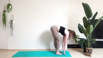 5 Min - Morning Yoga FLOW (DAY 16) #3