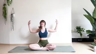 7 min Morning Yoga Stretch (DAY 5) #3