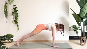 6 min Morning Yoga Stretch to SHINE ☀️ (DAY 4) #4