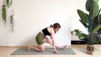 10 min EVERYDAY Morning Yoga to Feel your Best (DAY 3) #4