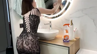 [4K USA] ♥️♥️ Sparkling Clean Bathroom | Lace Dress #2