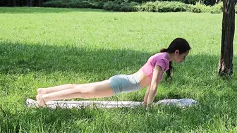 Yoga in the park ♥️♥️ #4